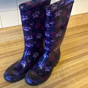 Paw print rain boots